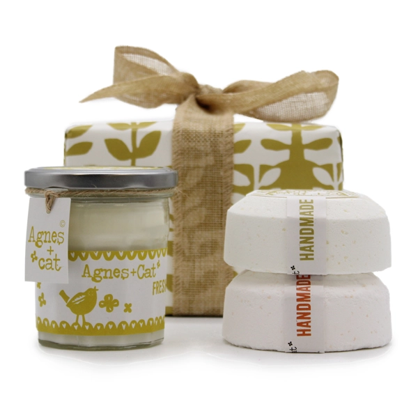 Conjunto de presente: bombas de banho Clementina & Mor. Rolo + Vela Cítrica Fresca
